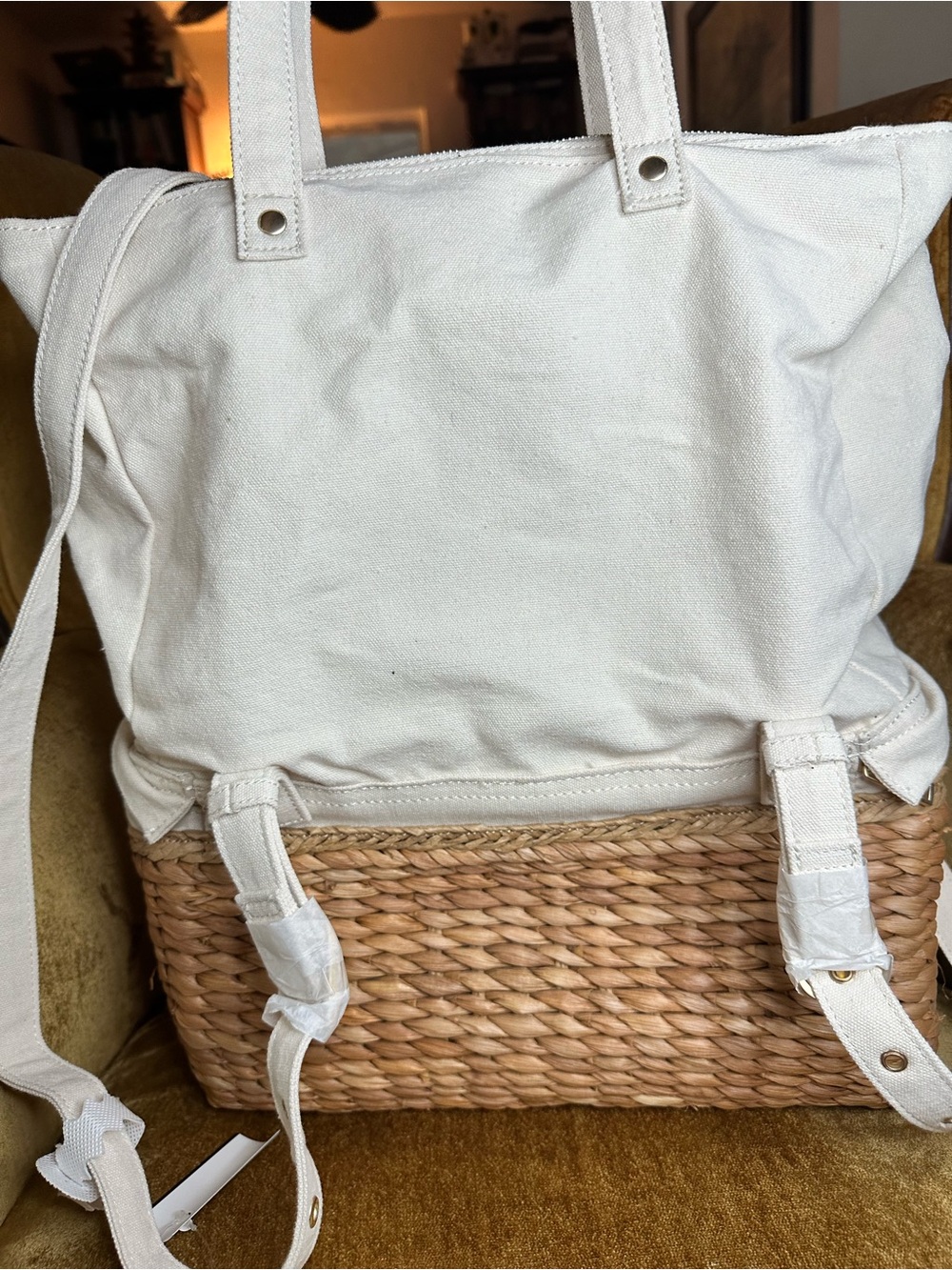 l*space White Road Trippin Backpack Tote with Woven Straw Base Cooler NWOT - Picture 11 of 16